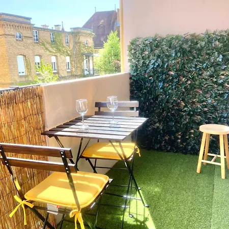 2parkings, 2min Petitevenise-xmarche *