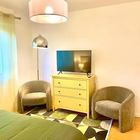 2parkings, 2min Petitevenise-xmarche