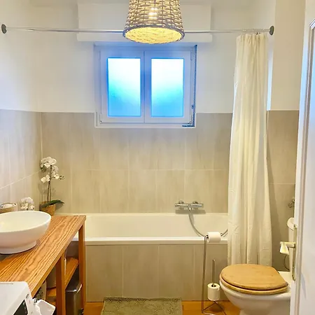 2parkings, 2min Petitevenise-xmarche Apartamento *