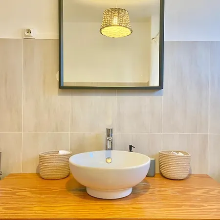 2parkings, 2min Petitevenise-xmarche * Colmar